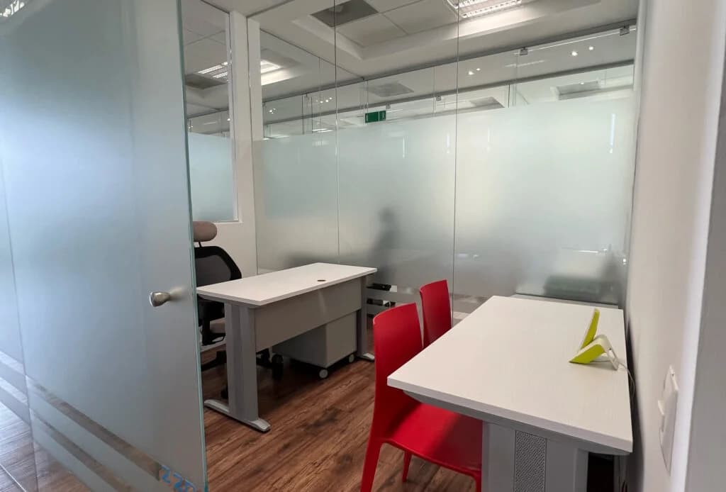 Oficina privada 220